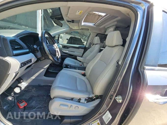 2020 Honda Odyssey Touring 118.1" WB - miniatura 3