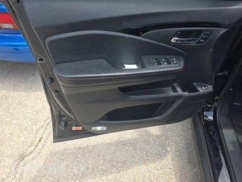 2020 Honda Pilot Black Edition - miniatura 9