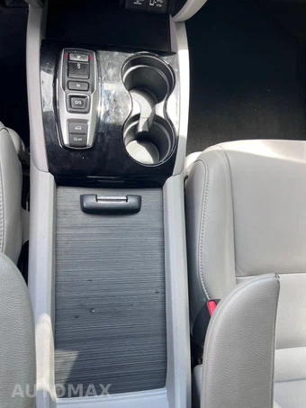 2020 Honda Pilot Touring 7-Passenger - miniatura 31