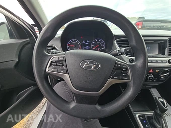 2020 Hyundai Accent SE - miniatura 10