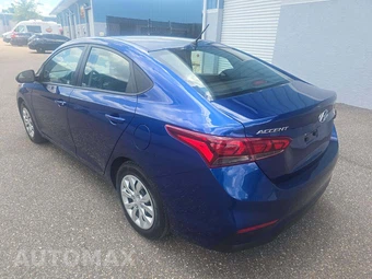 2020 Hyundai Accent SE – miniatura 2