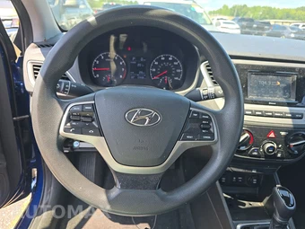 2020 Hyundai Accent SE - miniatura 10