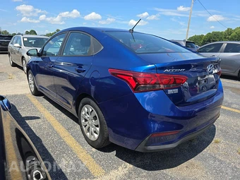 2020 Hyundai Accent SE - miniatura 6