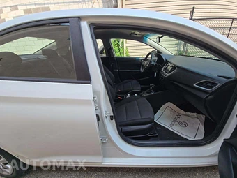 2020 Hyundai Accent SE – miniatura 18
