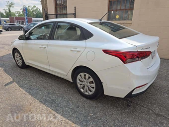 2020 Hyundai Accent SE – miniatura 2