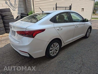 2020 Hyundai Accent SE – miniatura 3