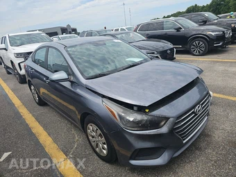 2020 Hyundai Accent SE - miniatura 3