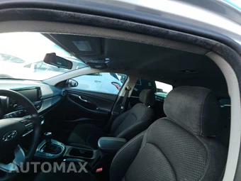 2020 Hyundai Elantra GT Hatchback - miniatura 17