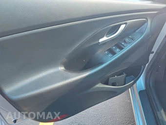 2020 Hyundai Elantra GT Hatchback - miniatura 9