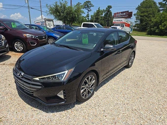 2020 Hyundai Elantra Limited Sedan