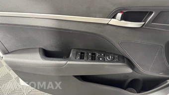 2020 Hyundai Elantra SE Sedan - miniatura 11