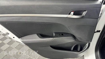 2020 Hyundai Elantra SE Sedan - miniatura 26