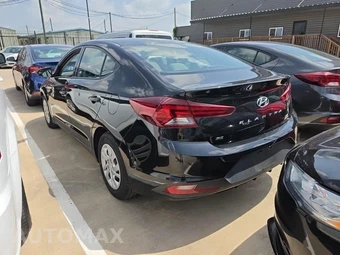 2020 Hyundai Elantra SE Sedan - miniatura 6