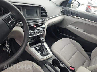 2020 Hyundai Elantra SE Sedan - miniatura 11