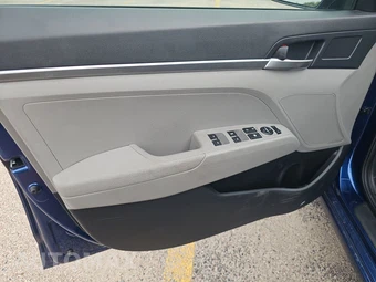2020 Hyundai Elantra SE Sedan - miniatura 9