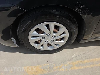 2020 Hyundai Elantra SE Sedan - miniatura 8