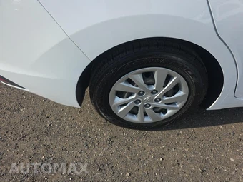 2020 Hyundai Elantra SE Sedan - miniatura 10