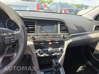 2020 Hyundai Elantra SE Sedan - miniatura 11