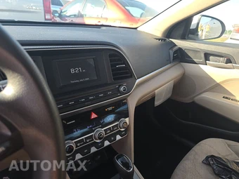 2020 Hyundai Elantra SE Sedan – miniatura 11