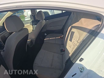 2020 Hyundai Elantra SE Sedan – miniatura 13