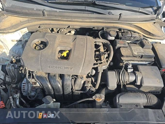 2020 Hyundai Elantra SE Sedan – miniatura 15