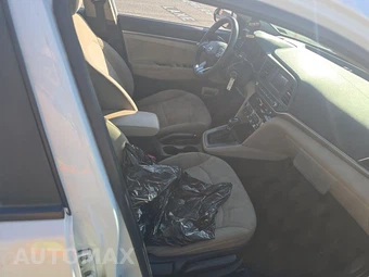 2020 Hyundai Elantra SE Sedan – miniatura 8