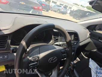 2020 Hyundai Elantra SE Sedan - miniatura 11