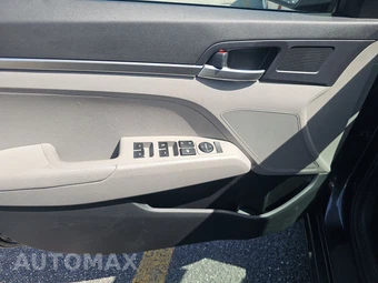 2020 Hyundai Elantra SE Sedan - miniatura 9