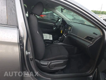 2020 Hyundai Elantra SE Sedan – miniatura 8