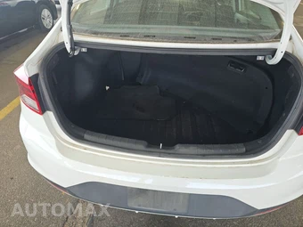 2020 Hyundai Elantra SE Sedan - miniatura 17