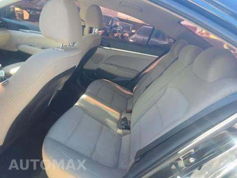 2020 Hyundai Elantra SE Sedan - miniatura 14