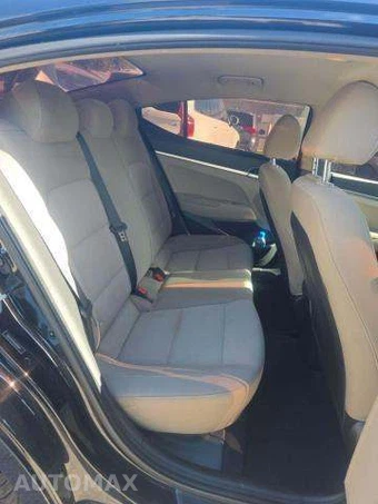 2020 Hyundai Elantra SE Sedan - miniatura 17