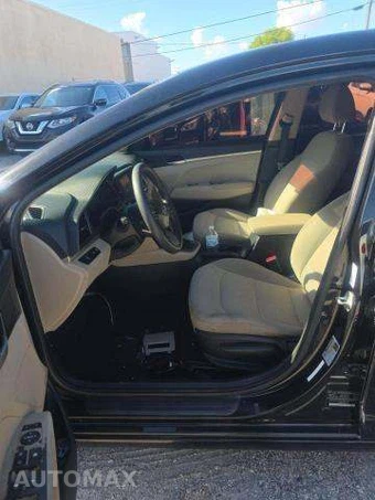 2020 Hyundai Elantra SE Sedan - miniatura 7