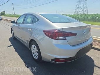 2020 Hyundai Elantra SE Sedan – miniatura 6