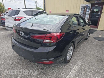 2020 Hyundai Elantra SE Sedan - miniatura 3