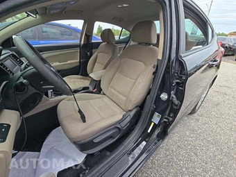 2020 Hyundai Elantra SE Sedan - miniatura 6