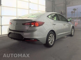2020 Hyundai Elantra SE Sedan - miniatura 4