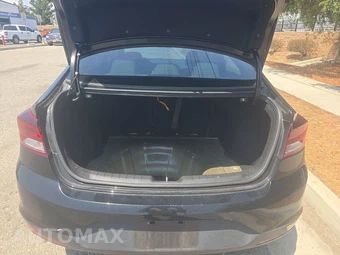 2020 Hyundai Elantra SE Sedan - miniatura 17