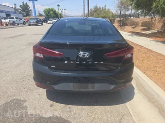2020 Hyundai Elantra SE Sedan - miniatura 5