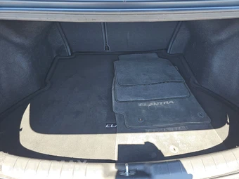 2020 Hyundai Elantra SEL Sedan – miniatura 23