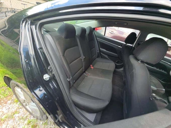 2020 Hyundai Elantra SEL Sedan – miniatura 16