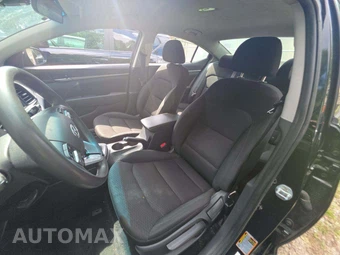 2020 Hyundai Elantra SEL Sedan – miniatura 6