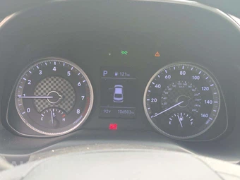 2020 Hyundai Elantra SEL Sedan – miniatura 9