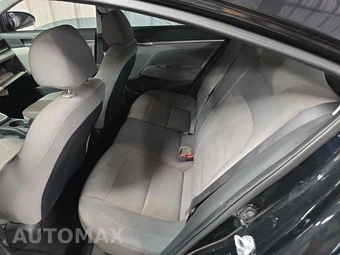 2020 Hyundai Elantra SEL Sedan – miniatura 10