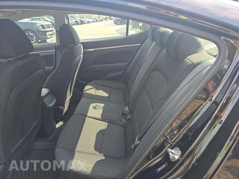 2020 Hyundai Elantra SEL Sedan – miniatura 13