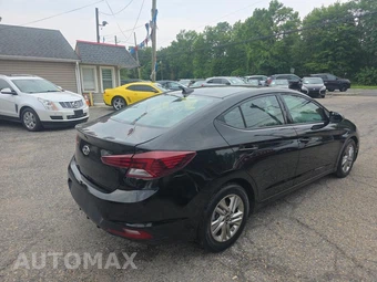 2020 Hyundai Elantra SEL Sedan – miniatura 4