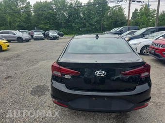 2020 Hyundai Elantra SEL Sedan – miniatura 5
