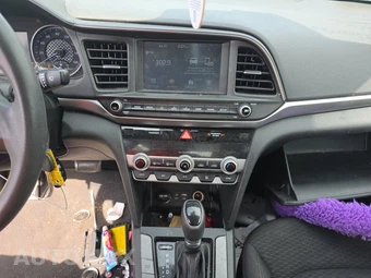 2020 Hyundai Elantra SEL Sedan – miniatura 11