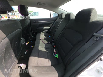 2020 Hyundai Elantra SEL Sedan – miniatura 13