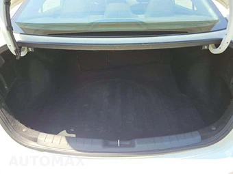 2020 Hyundai Elantra SEL Sedan – miniatura 11